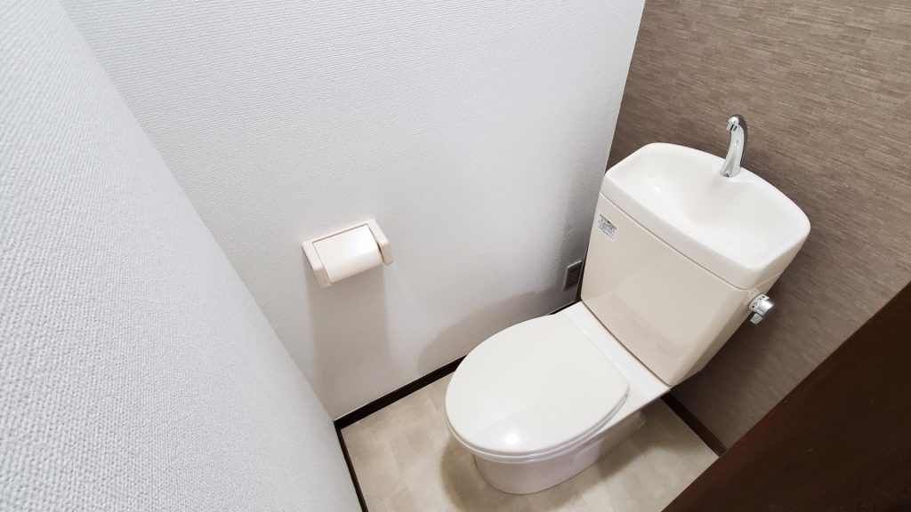 便器に物を落とした際のトイレ詰まり修理 トイレつまり・水漏れ修理なら「きょうと水道職人」